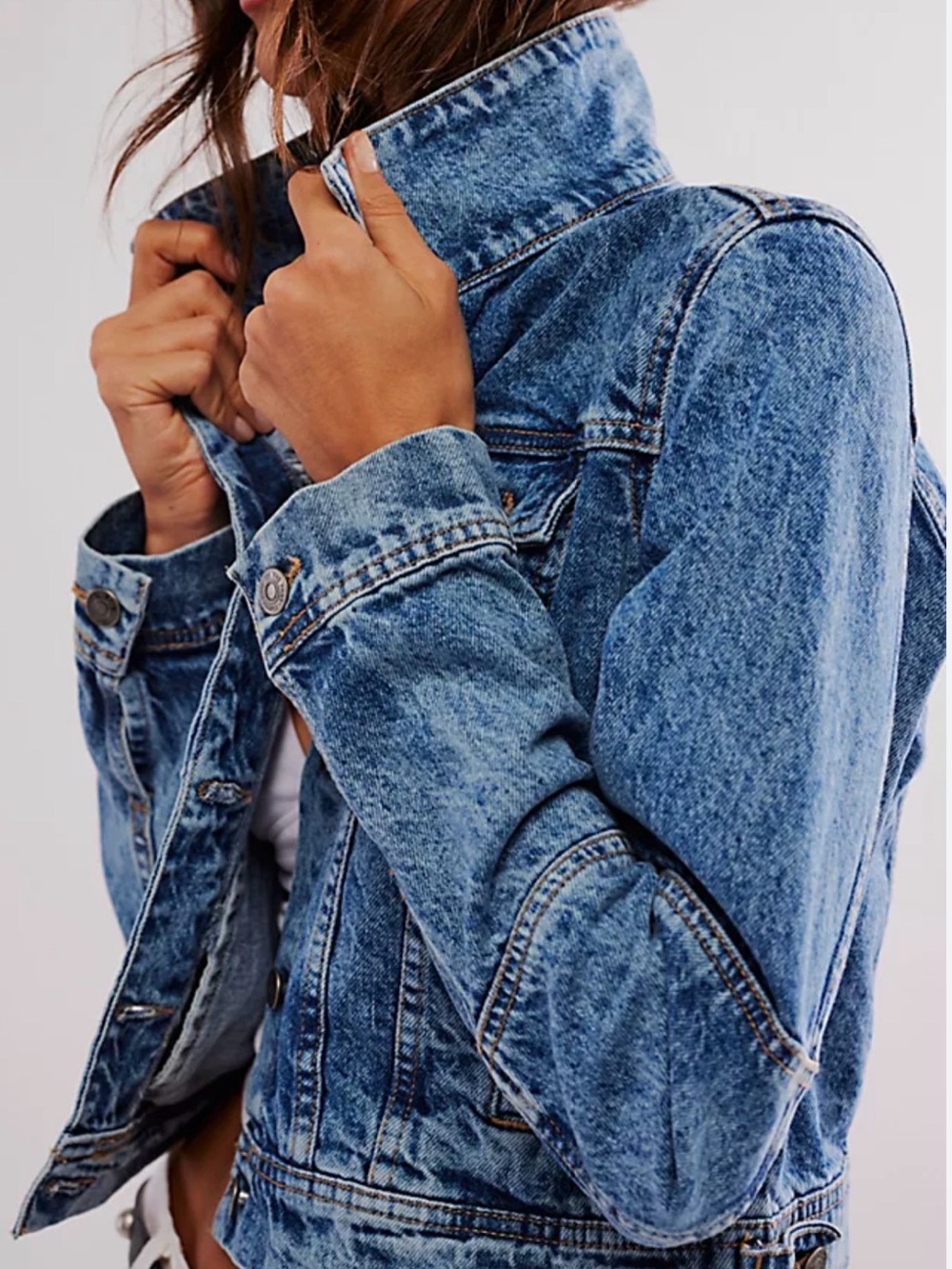 Free People Light Wash Blue Denim Jean Jacket Size Medium